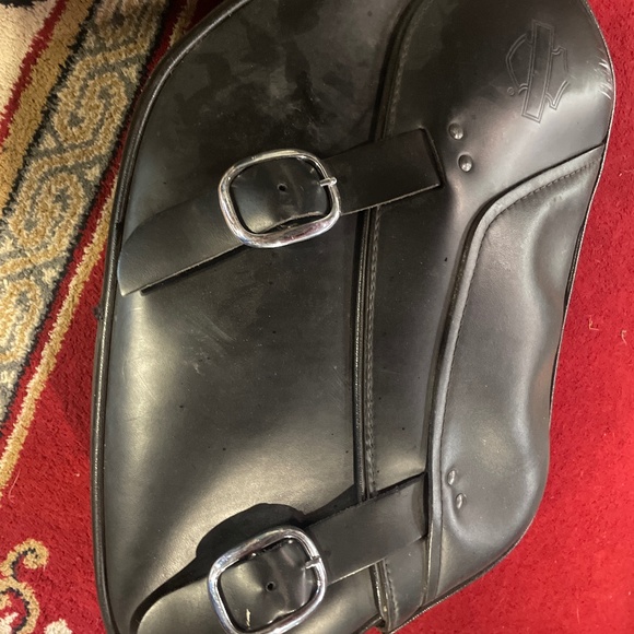 Harley Davidson saddle bags - Picture 1 of 4